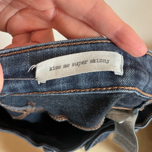 Jessica Simpson Kiss Me Super Skinny jeans - Picture 3 of 6